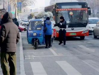 氣溫-20℃，電動(dòng)公交車全部“趴窩”公交公司借燃油車“救場(chǎng)”